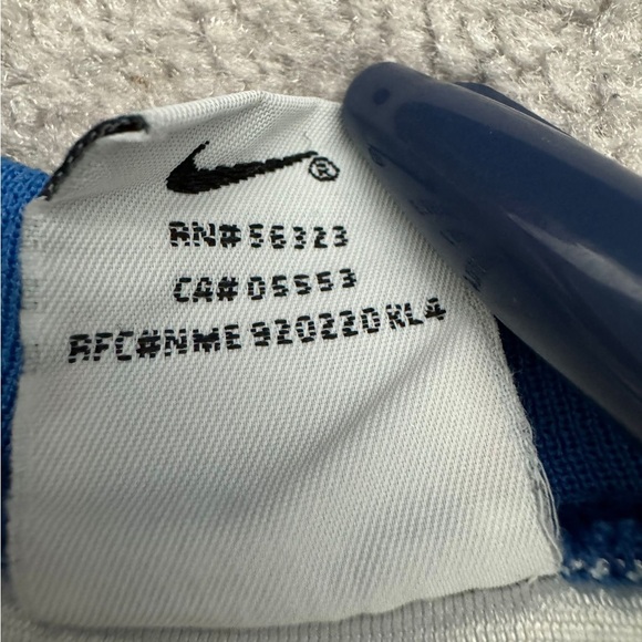 VINTAGE NORTH CAROLINA NIKE BASKETBALL JERSEY - Picture 6 of 11